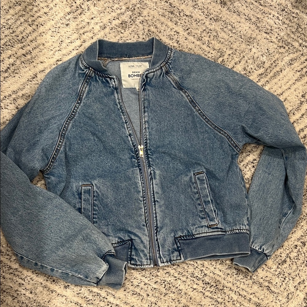 NWOT Ultra Flirt Blue Denim Zip Up Bomber Jacket